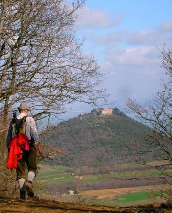 15. Mongiovino - Buca del Calcinaio, Trasimenomeer, Umbrië