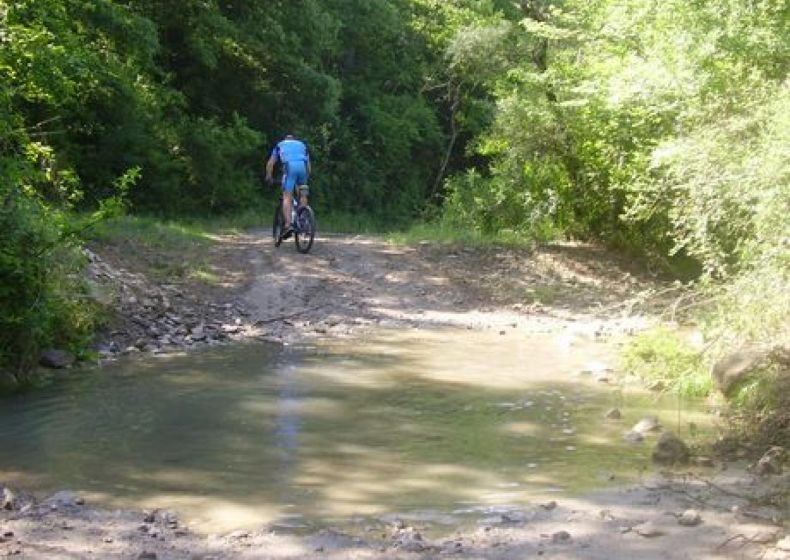 5. Giro dei sette guadi, Trasimenomeer,  Umbrië 0