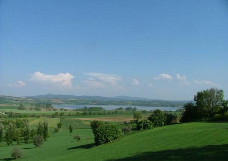 9. I Tre Laghi,  Lago Trasimeno, Umbrien 0